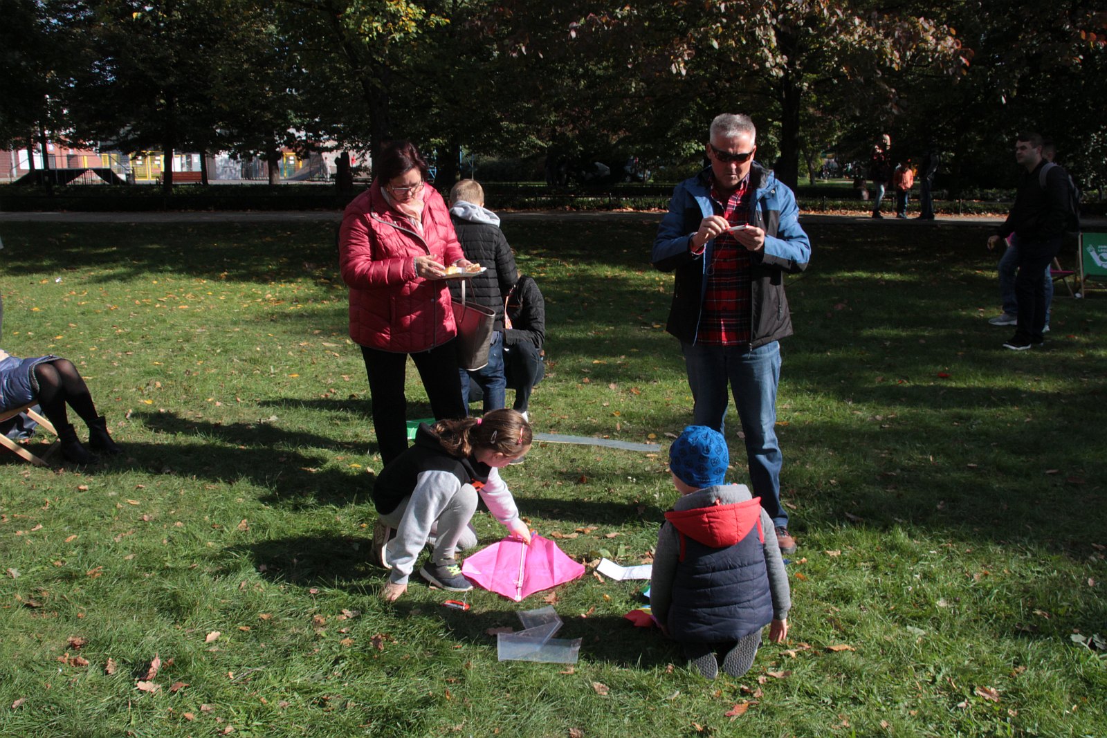 Dmuchawce, latawce, wiatr … i legniczanie w parku