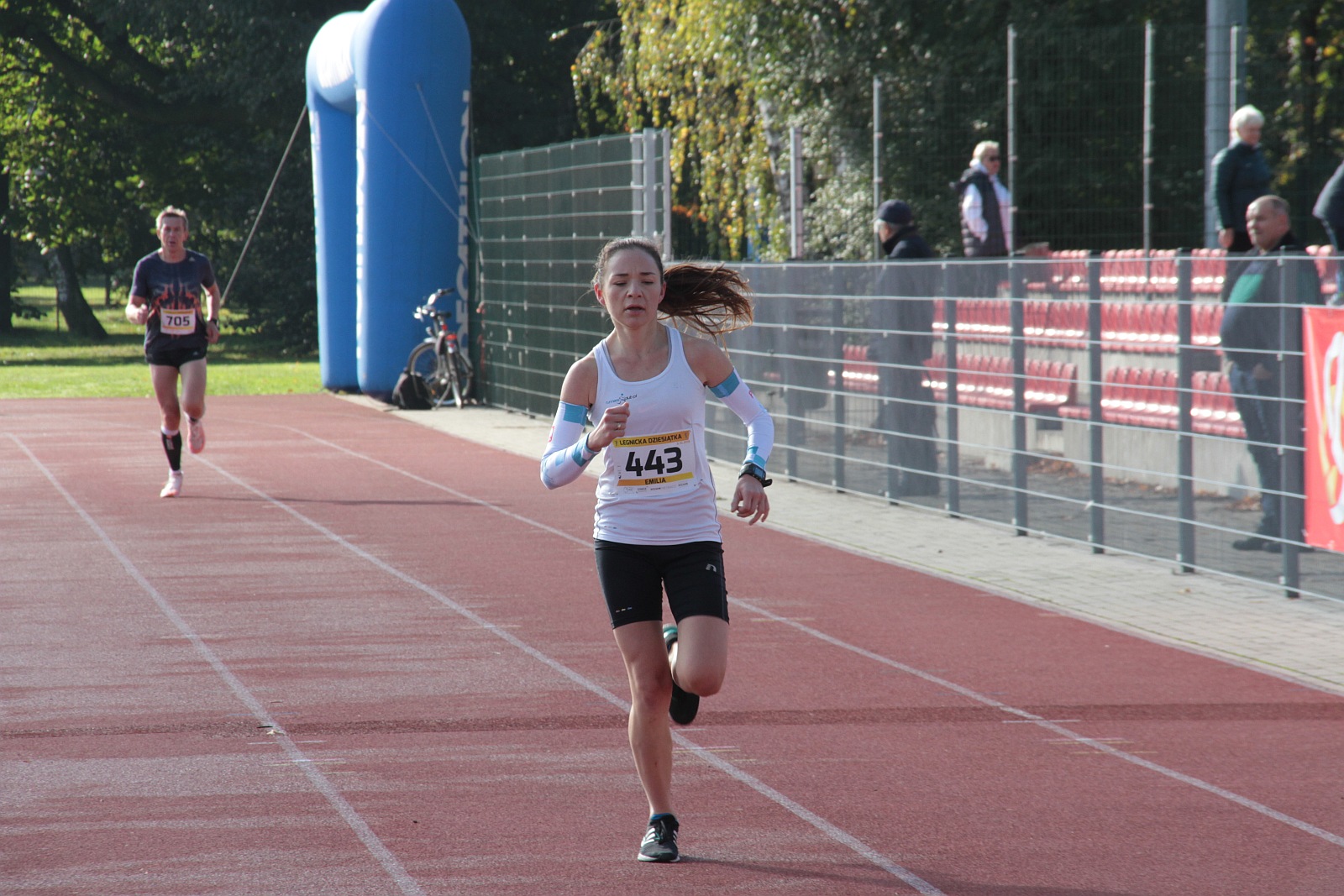 Meta  VIII Legnica Półmaratonu oraz Legnickiej Dziesiątki	