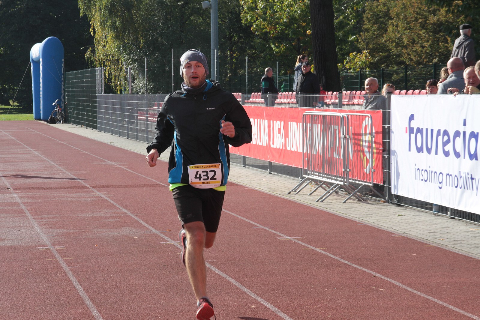 Meta  VIII Legnica Półmaratonu oraz Legnickiej Dziesiątki	