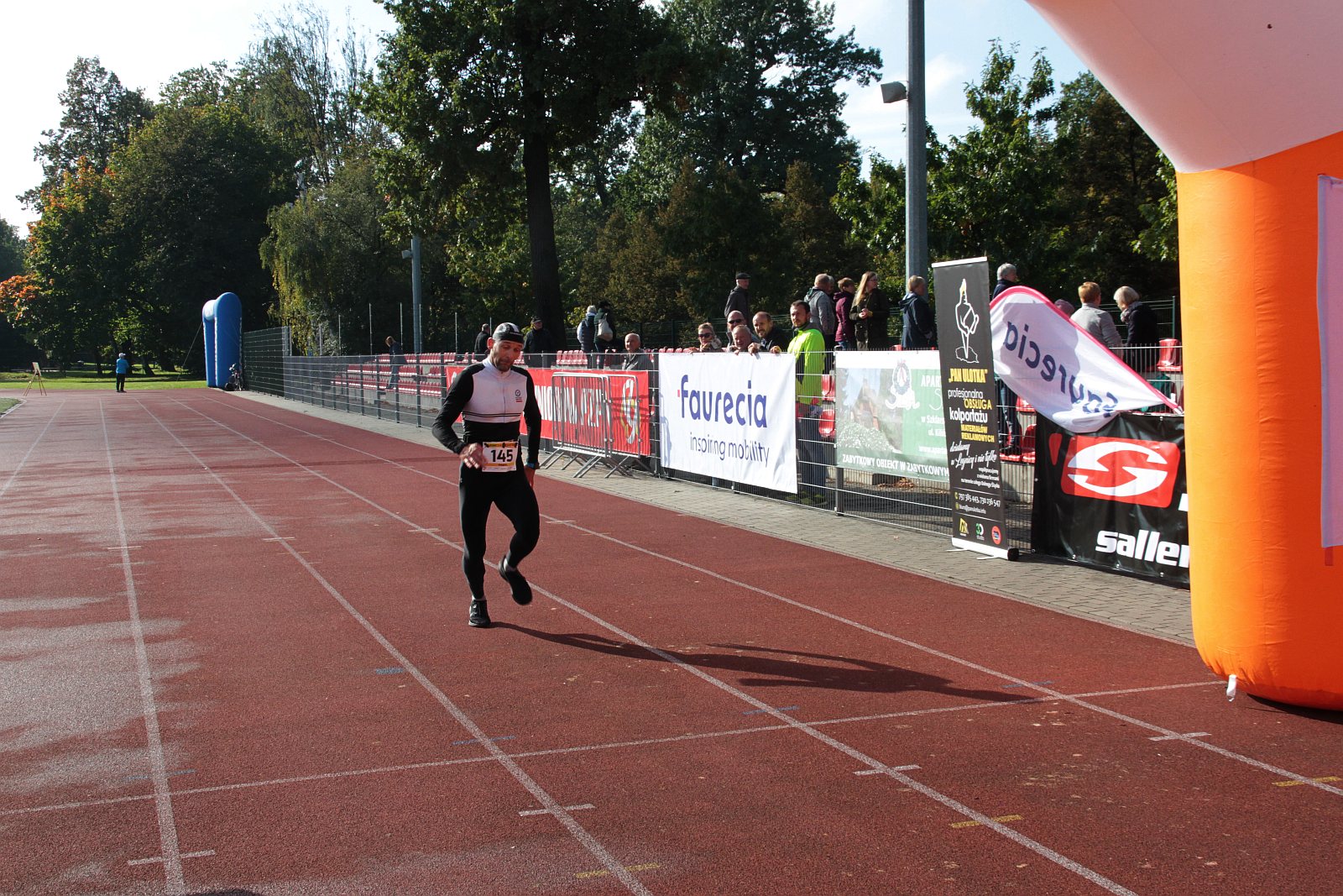 Meta  VIII Legnica Półmaratonu oraz Legnickiej Dziesiątki	