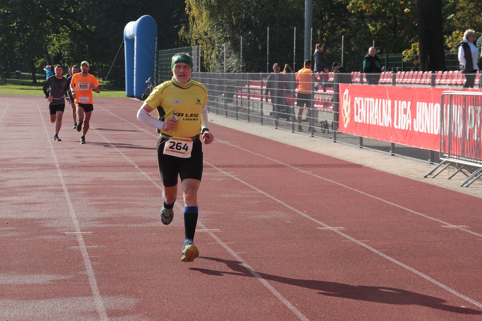 Meta  VIII Legnica Półmaratonu oraz Legnickiej Dziesiątki	
