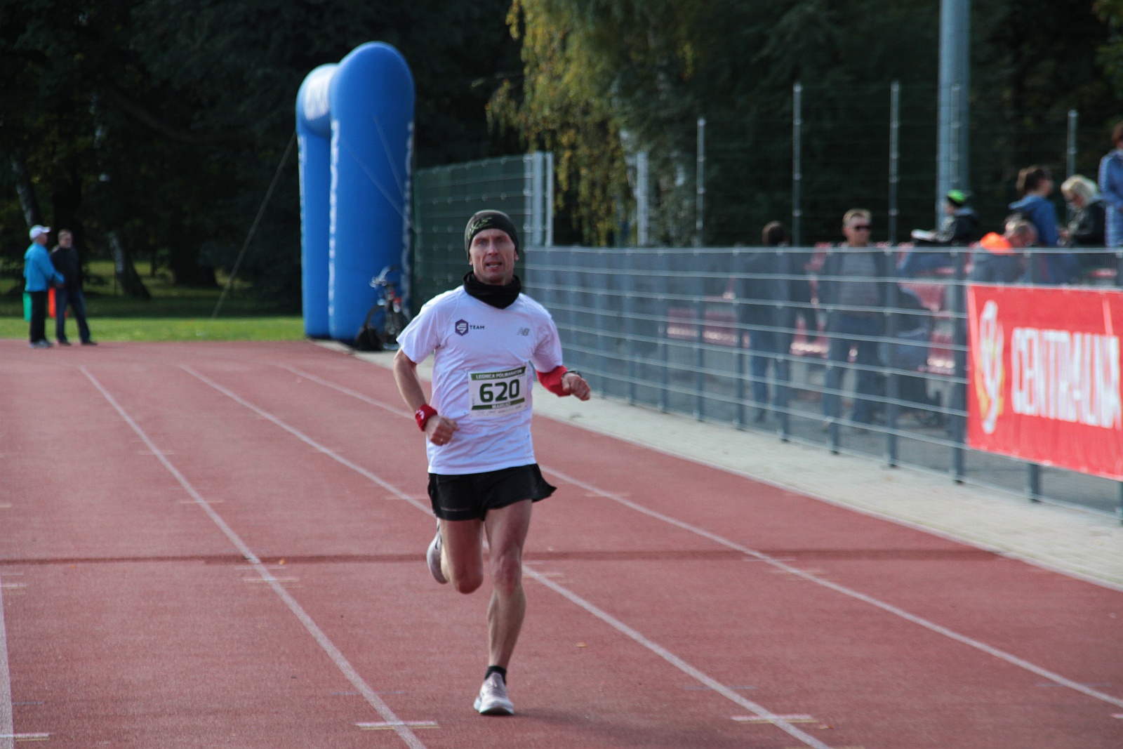 Meta  VIII Legnica Półmaratonu oraz Legnickiej Dziesiątki	