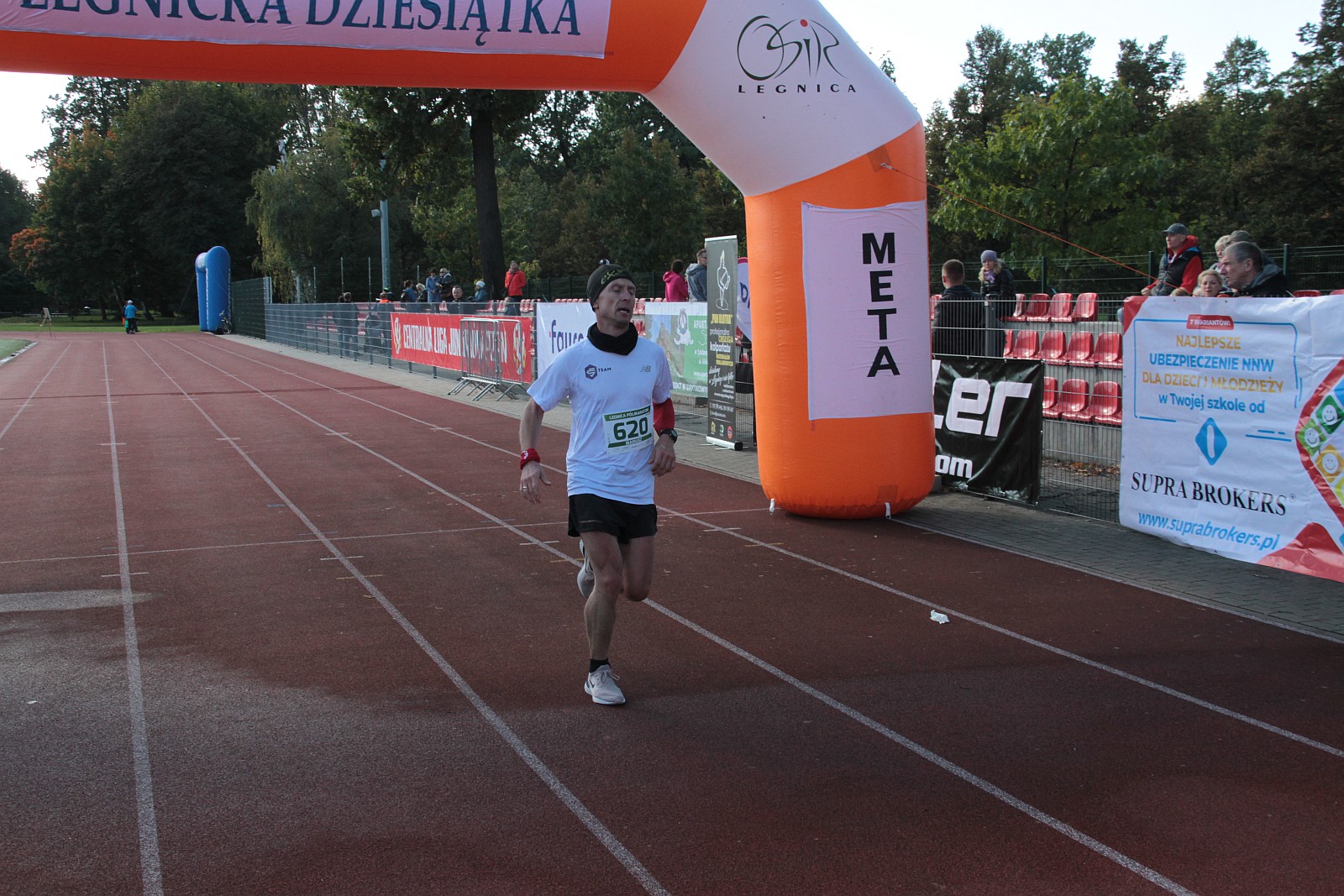 Meta  VIII Legnica Półmaratonu oraz Legnickiej Dziesiątki	