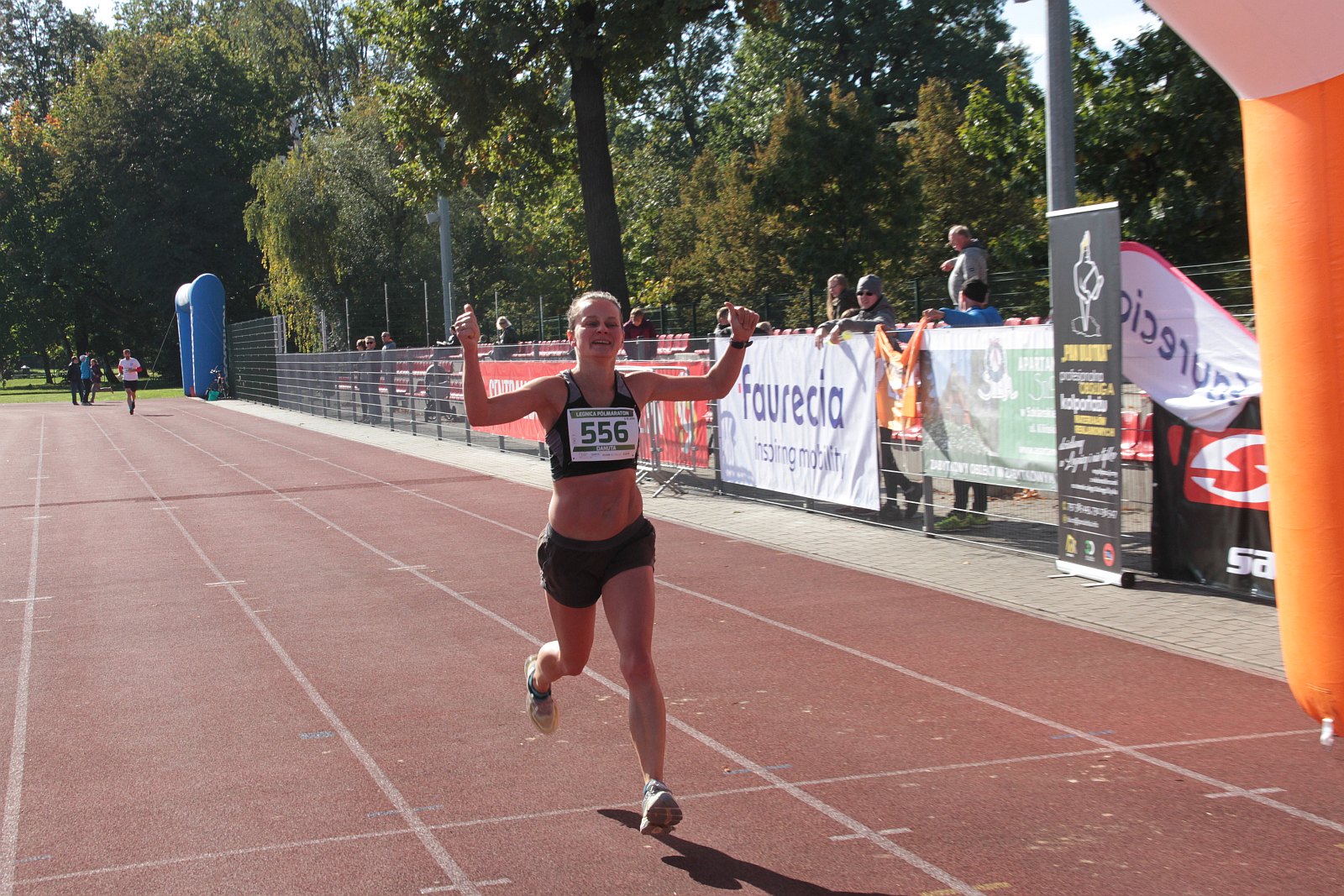 Meta  VIII Legnica Półmaratonu oraz Legnickiej Dziesiątki	
