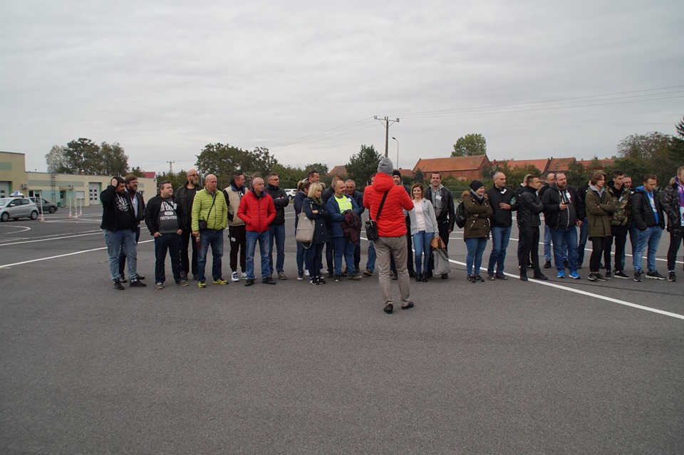 Kierowcy z pogotowia ratunkowego najlepiej jeżdżą samochodami