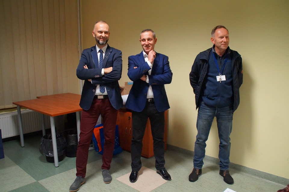 Kierowcy z pogotowia ratunkowego najlepiej jeżdżą samochodami
