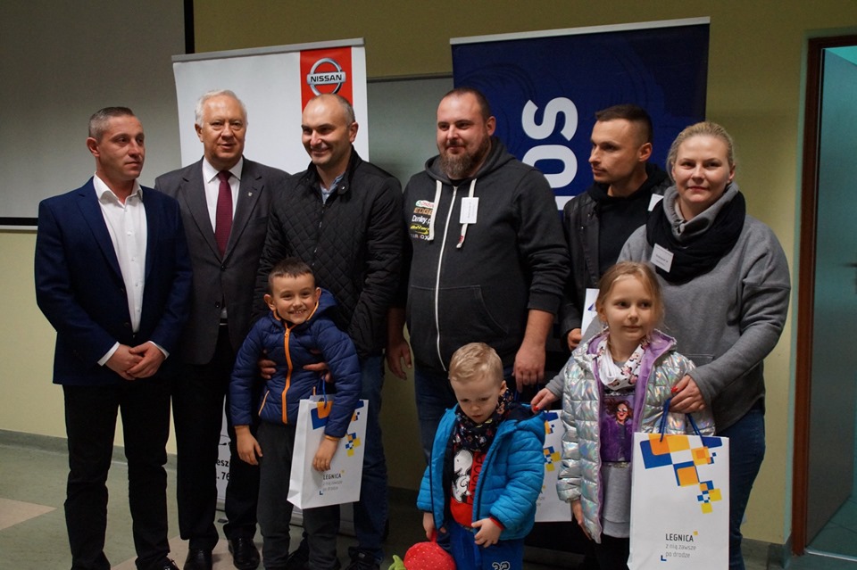 Kierowcy z pogotowia ratunkowego najlepiej jeżdżą samochodami