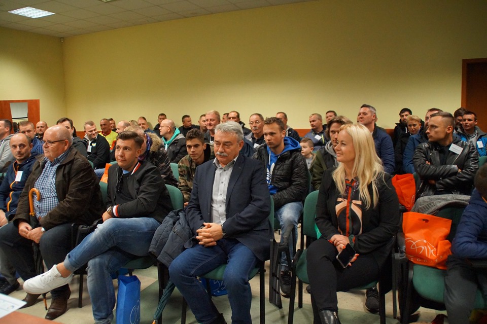 Kierowcy z pogotowia ratunkowego najlepiej jeżdżą samochodami