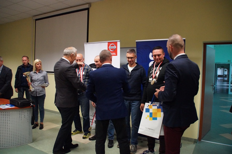 Kierowcy z pogotowia ratunkowego najlepiej jeżdżą samochodami