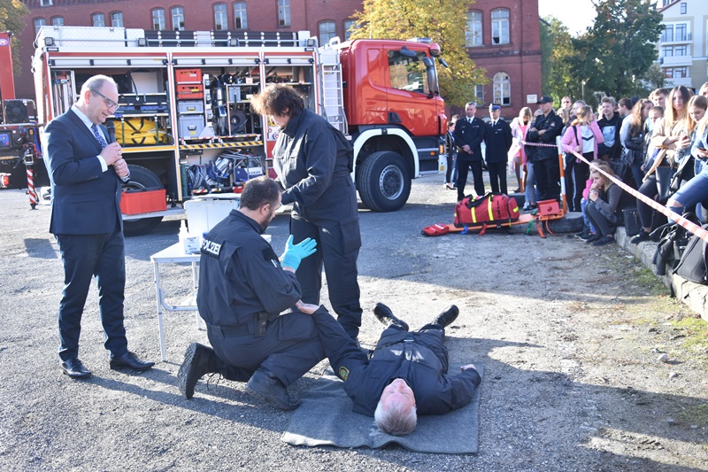 Działania służb ratowniczych w sytuacjach kryzysowych