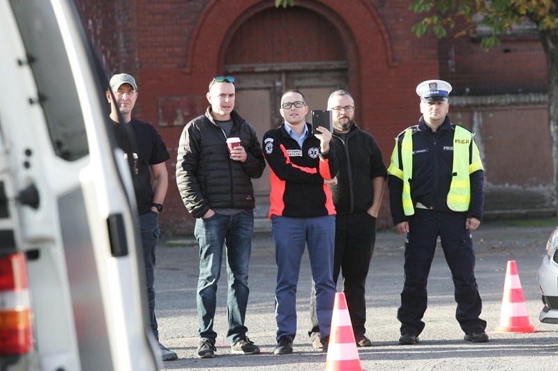 Działania służb ratowniczych w sytuacjach kryzysowych