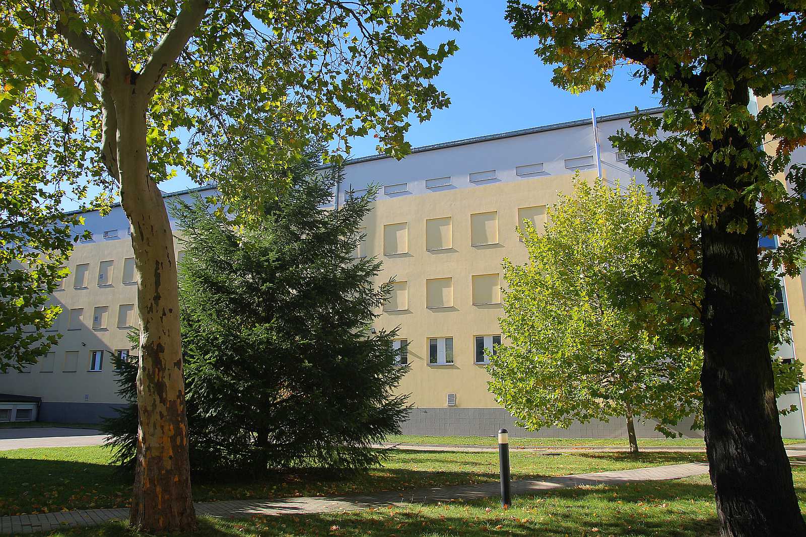 Legniczanie poznali tajemnice siedziby legnickiego ZUS-u