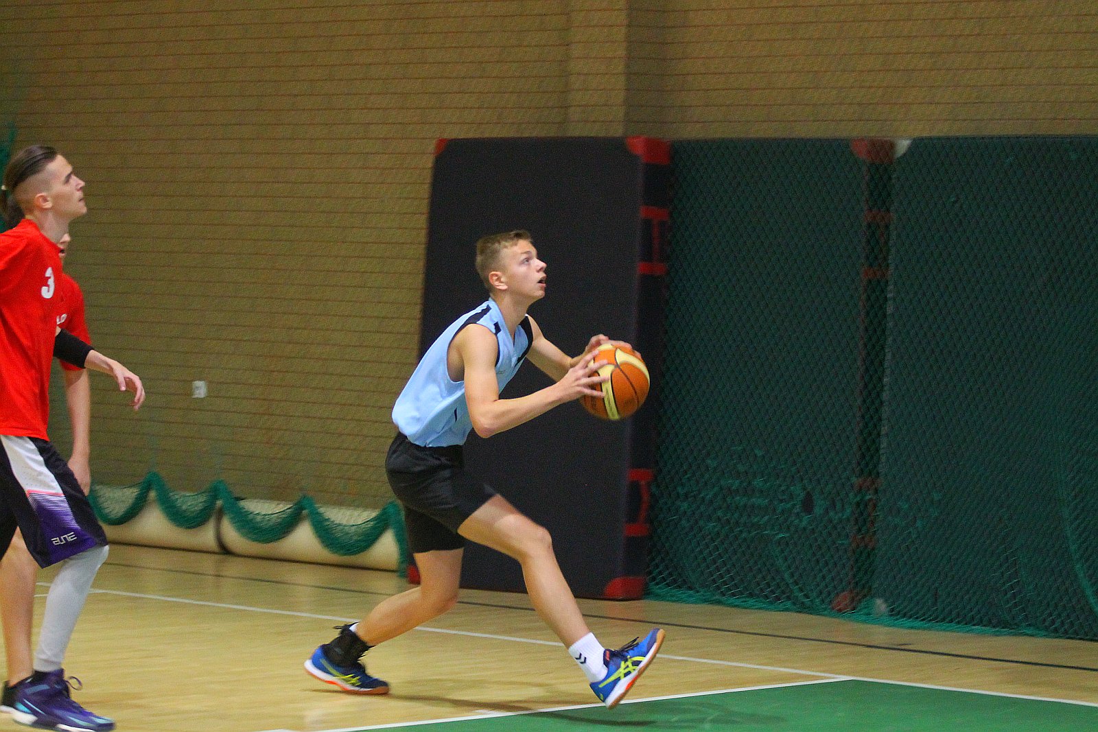 Zawodnicy z I LO zwyciezcami turnieju w koszykówkę 3x3
