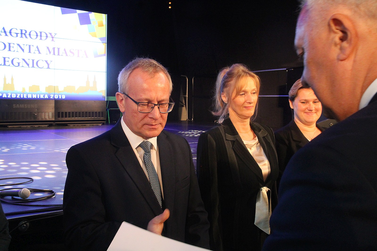 Dzień Edukacji Narodowej w Legnicy. Nagrody dla nauczycieli