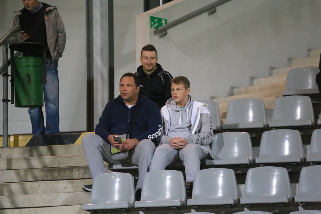Kibice, dwunasty zawodnik na meczu Miedzi ze Stomilem