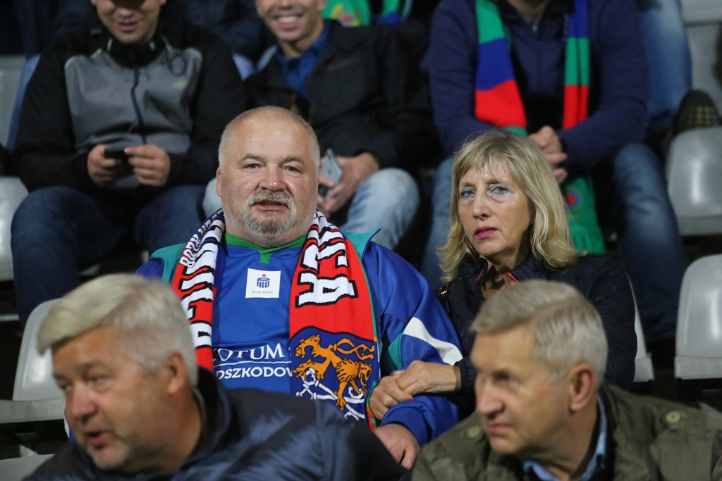 Kibice, dwunasty zawodnik na meczu Miedzi ze Stomilem