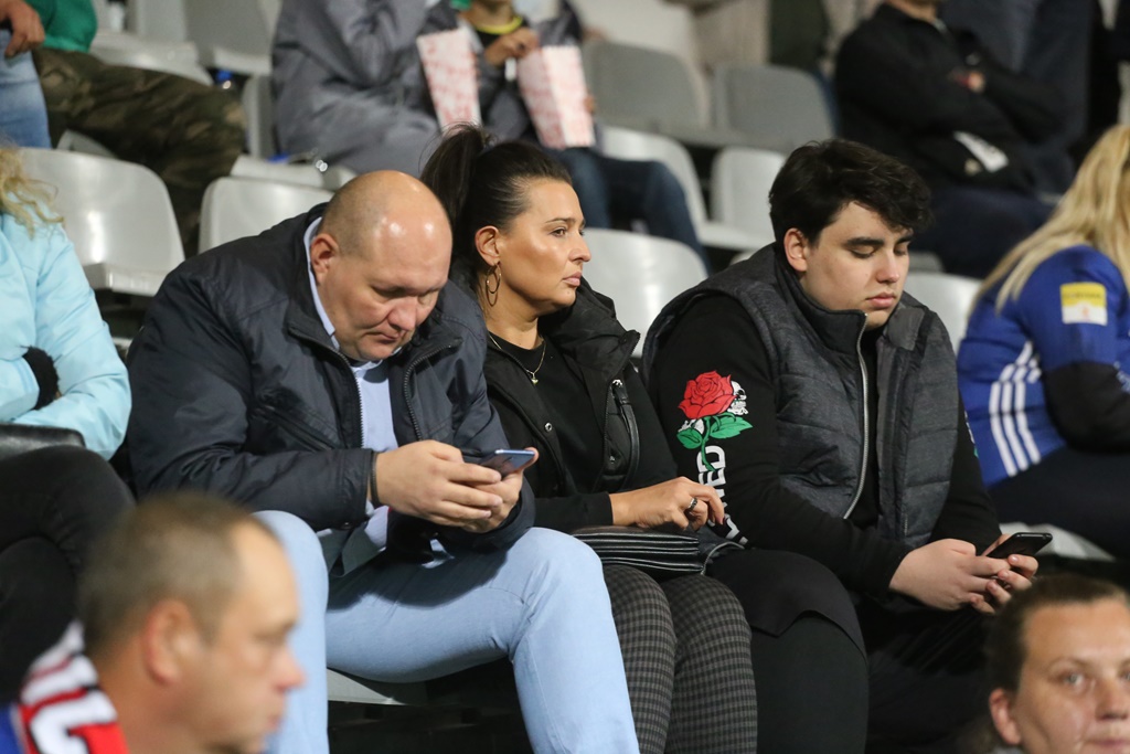 Kibice, dwunasty zawodnik na meczu Miedzi ze Stomilem