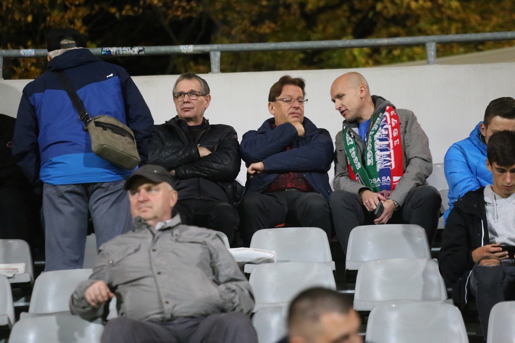 Kibice, dwunasty zawodnik na meczu Miedzi ze Stomilem