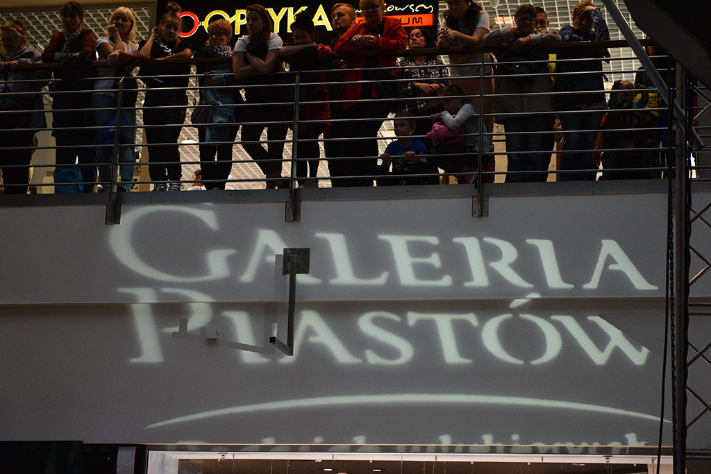 Muzyczne gwiazdy i fajerwerki na urodzinach Galerii Piastów.
