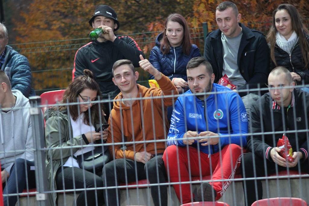 Mewa nadal liderem. Zwycięstwo w Legnicy nad Przyszłością