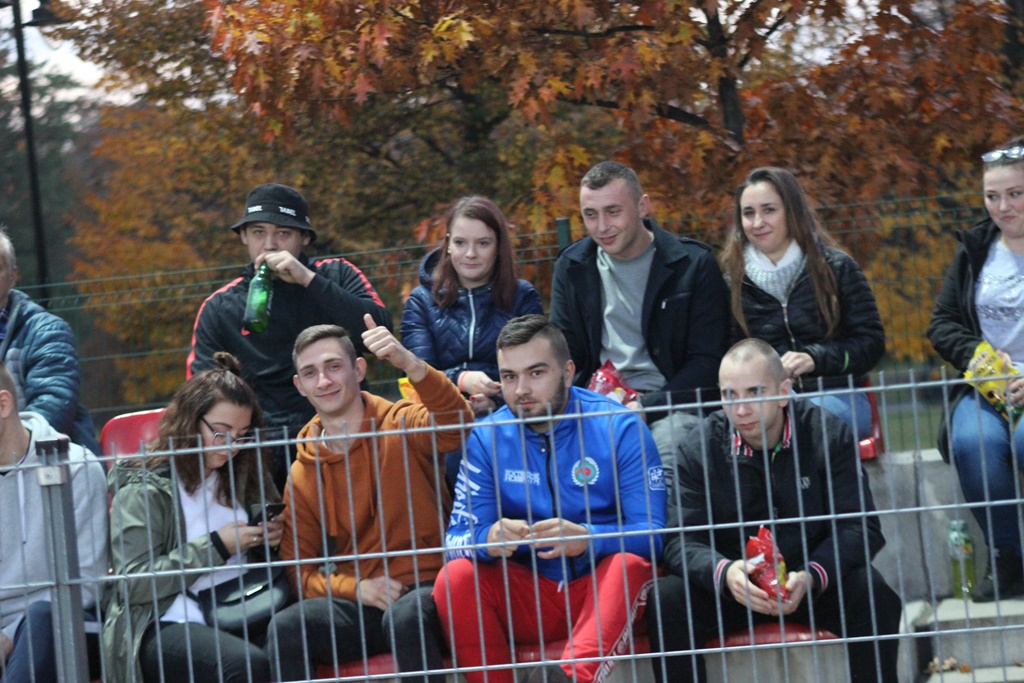 Mewa nadal liderem. Zwycięstwo w Legnicy nad Przyszłością