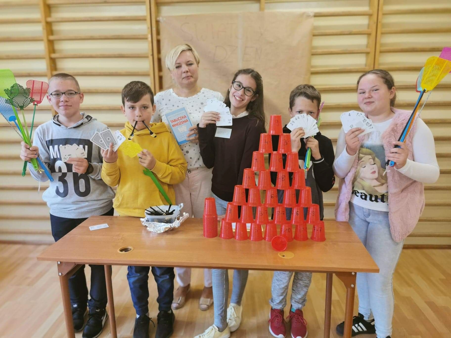 Matematyczne zabawy i potyczki uczniów z SP w Kunicach