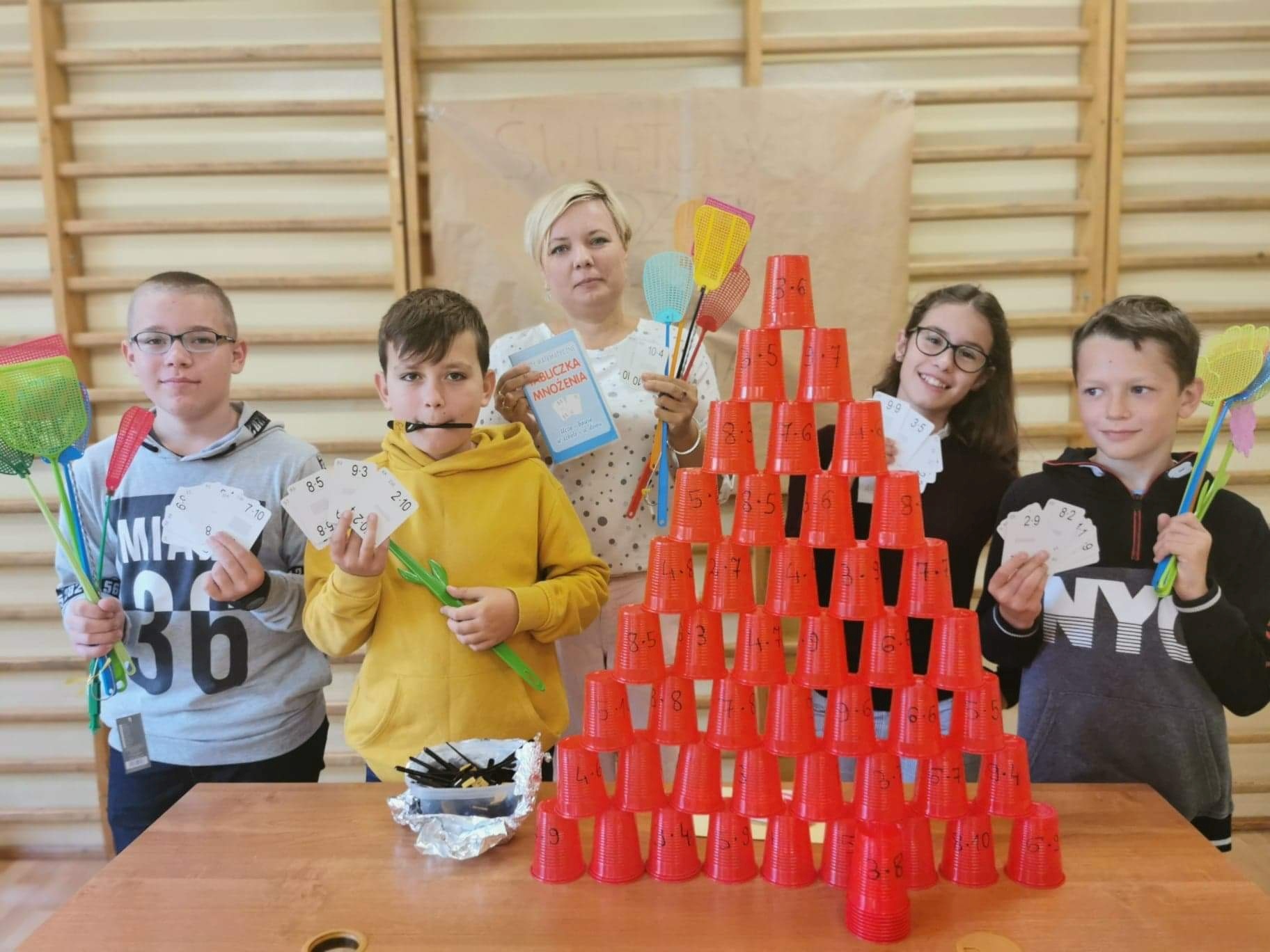 Matematyczne zabawy i potyczki uczniów z SP w Kunicach