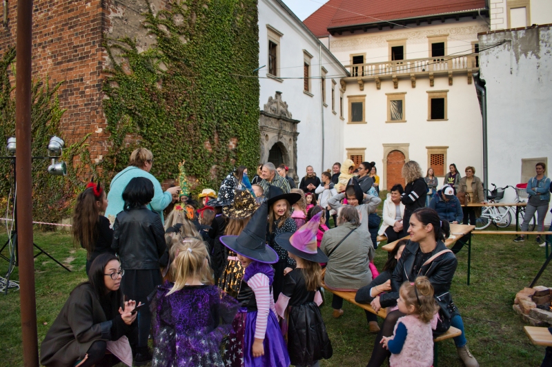Najmłodsi mieszkańcy Prochowic bawili się w piątkowy wieczór
