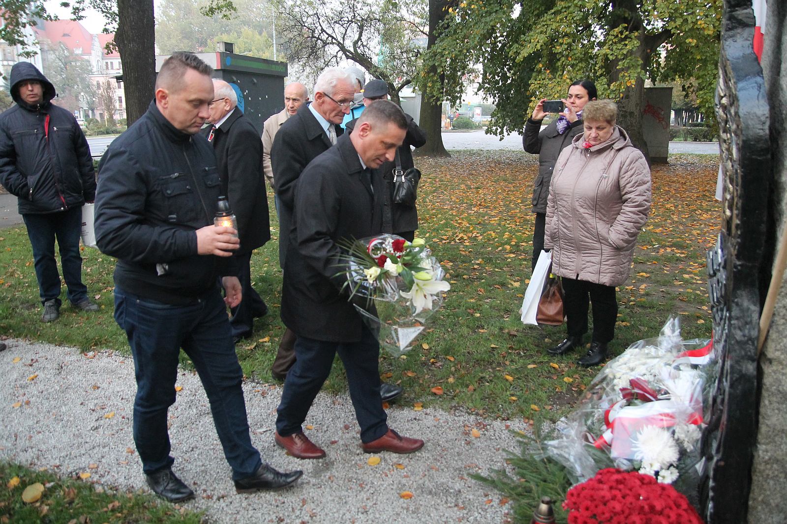 Witosowe Zaduszki przy pomniku Wincentego Witosa w Legnicy