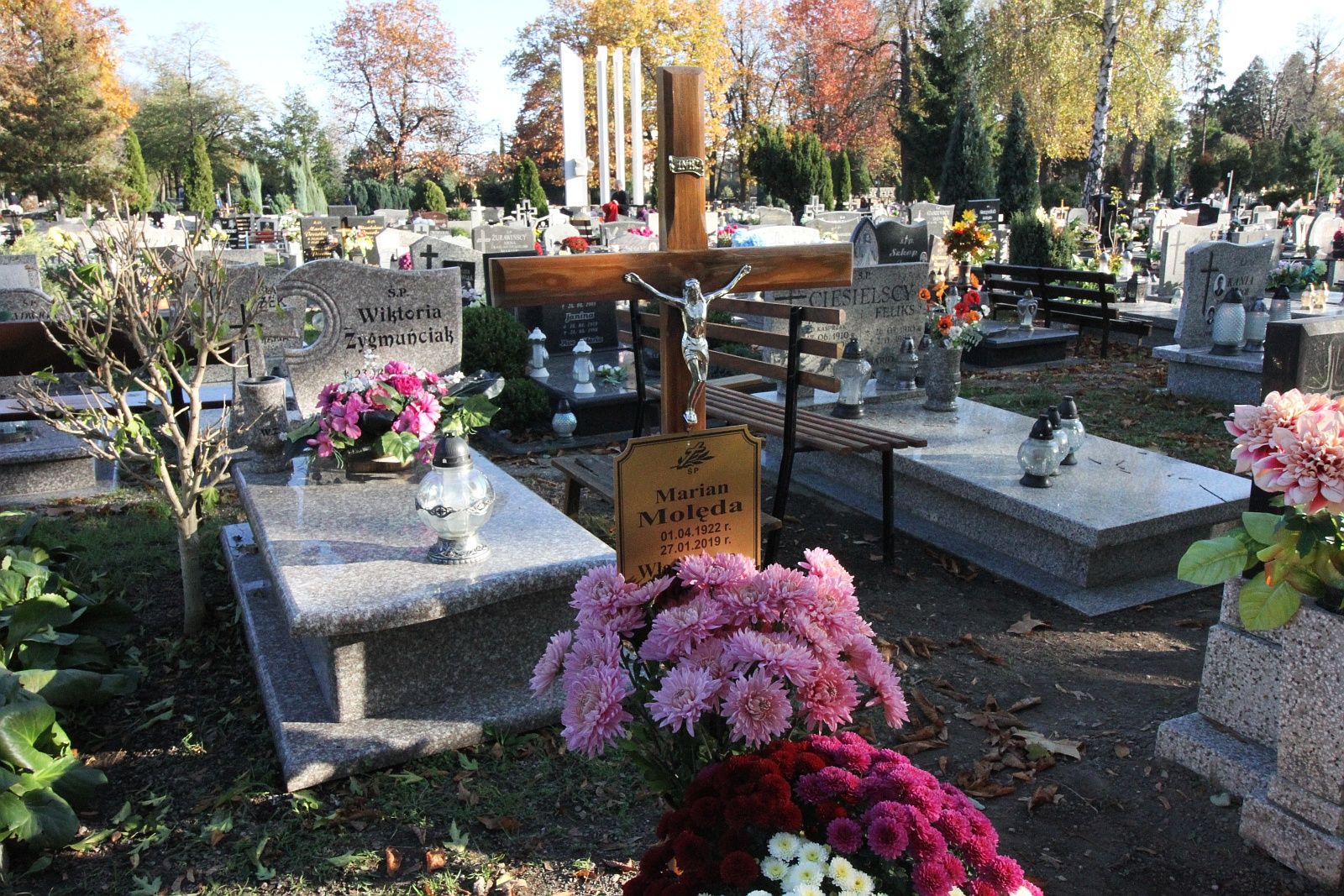 Kogo nie ma już wśród nas? Wspominamy zmarłych legniczan
