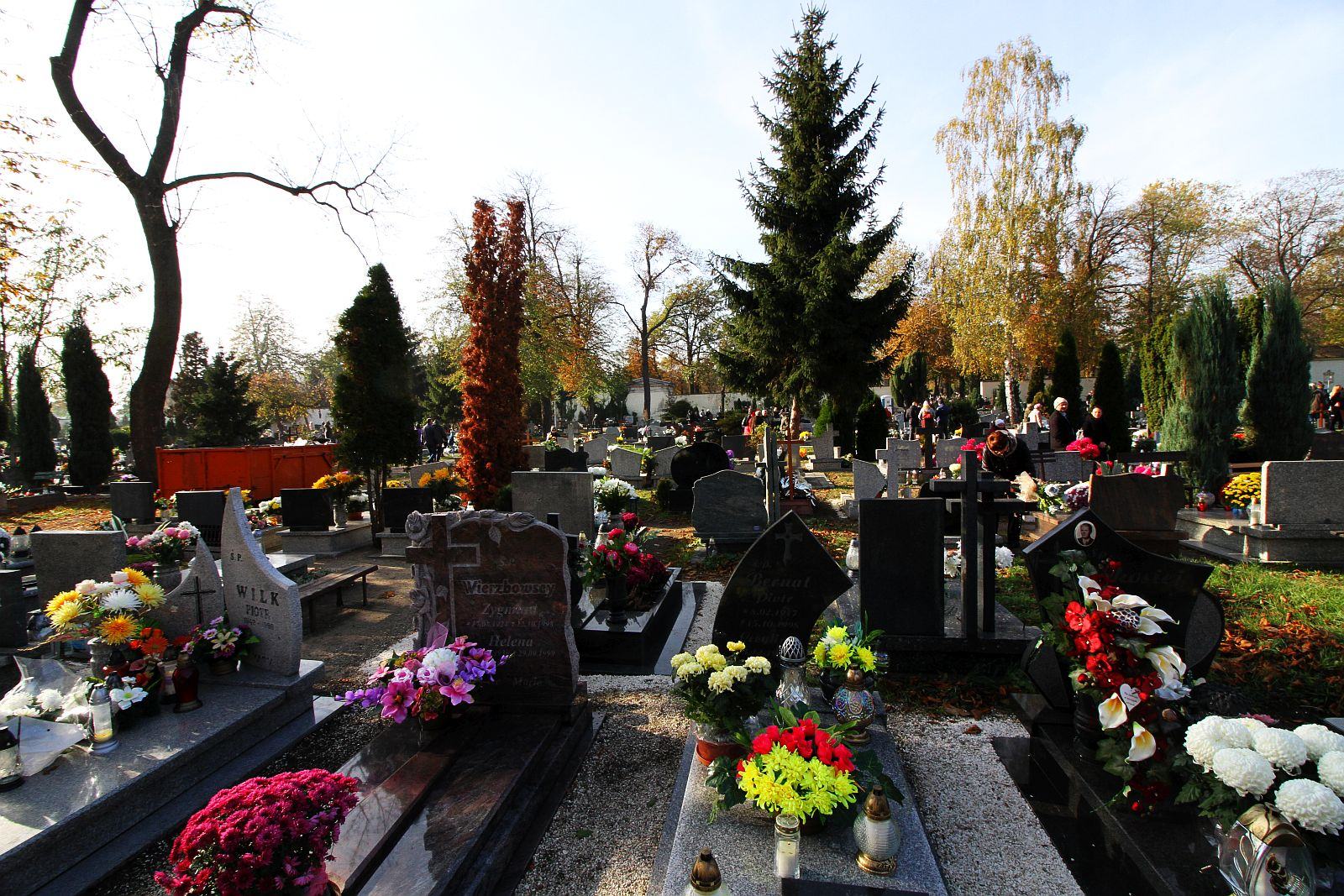 Wszystkich Świętych na legnickim cmentarzu komunalnym