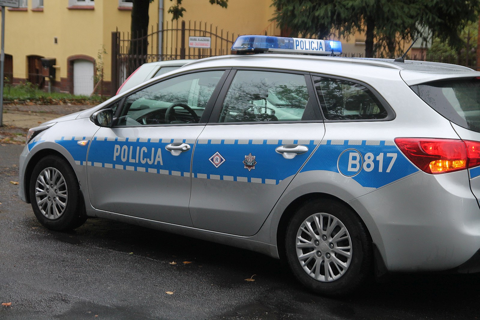 Zderzenie dwóch aut na skrzyżowaniu Okrzei i Rataja