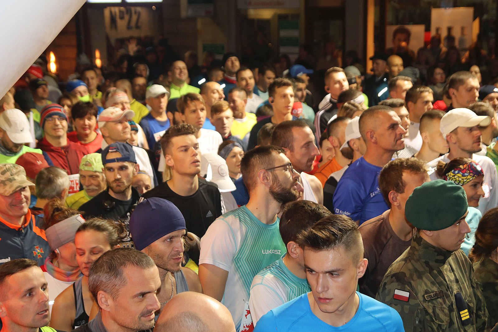 Legnicki Bieg Niepodległości. Biegi główny na dystansie 5500 m.