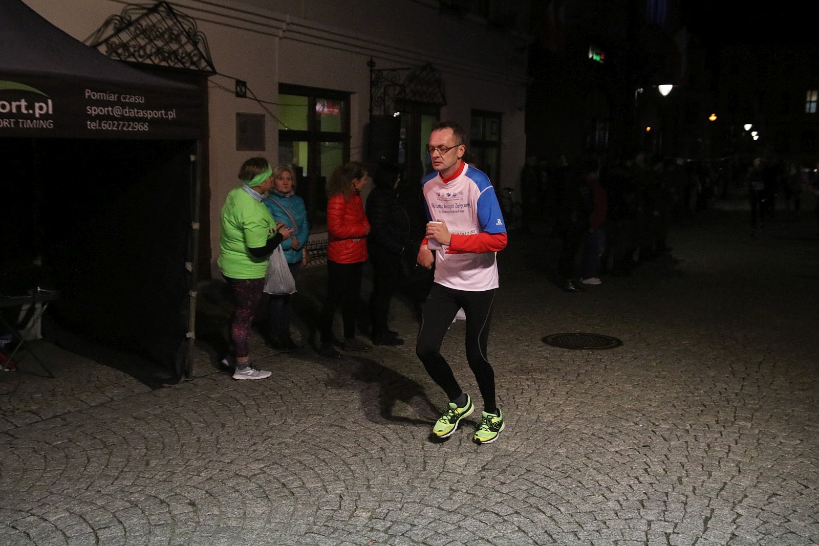Legnicki Bieg Niepodległości. Biegi główny na dystansie 5500 m.