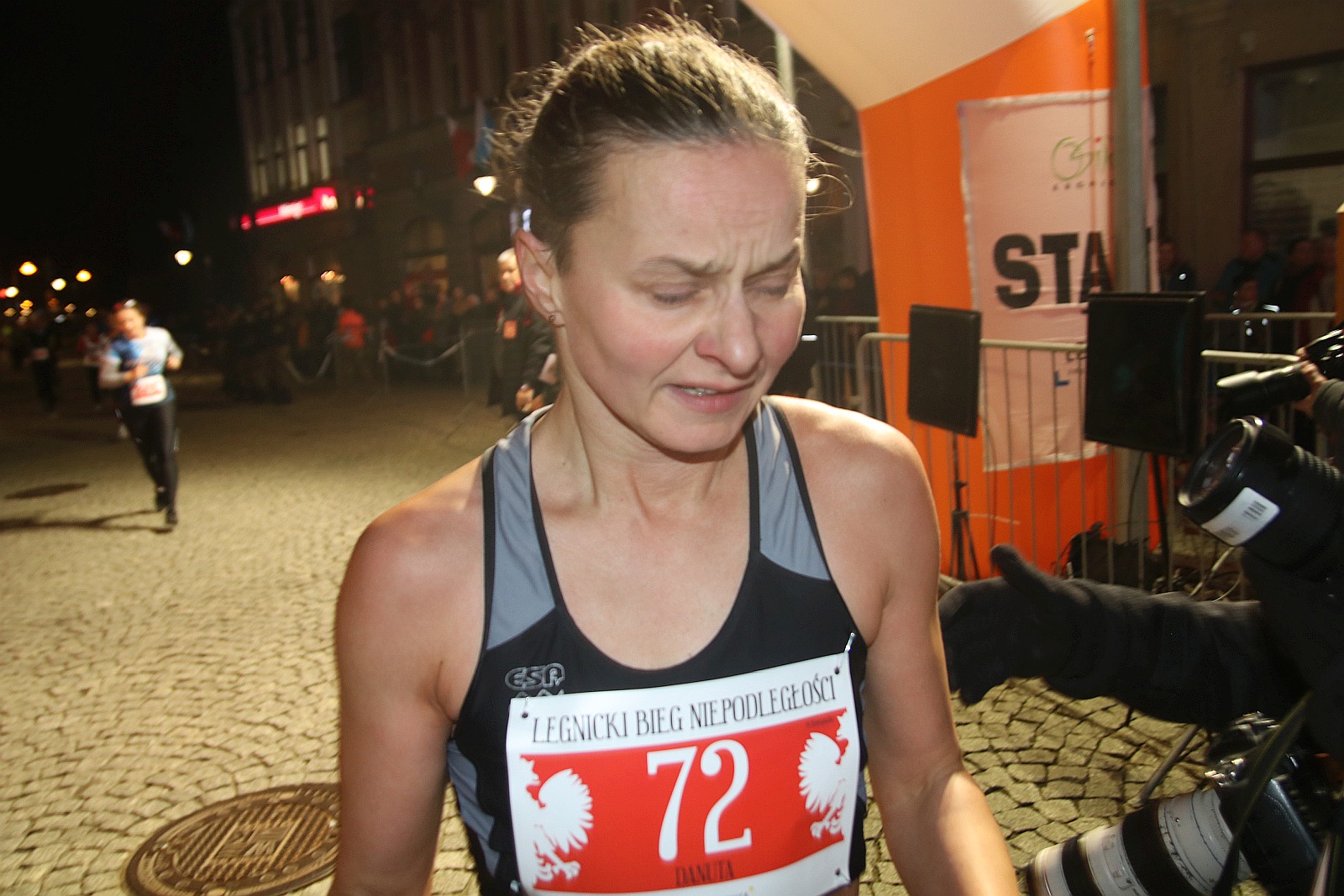 Legnicki Bieg Niepodległości. Biegi główny na dystansie 5500 m.