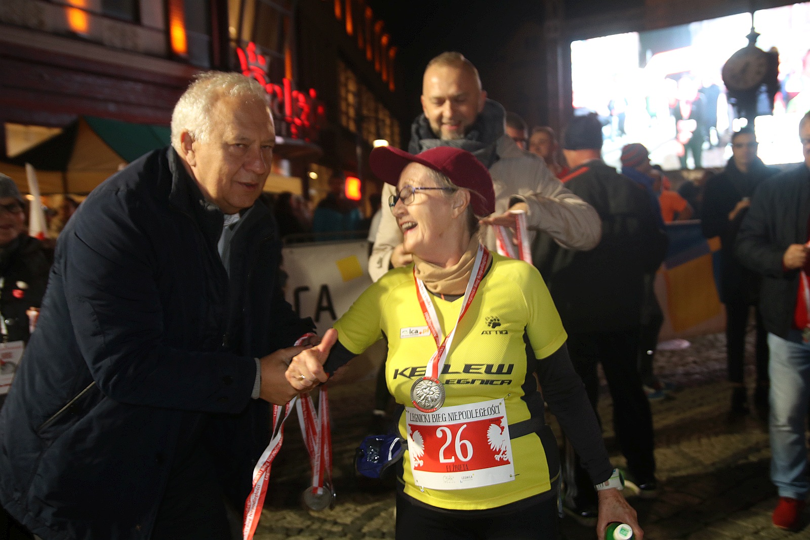 Legnicki Bieg Niepodległości. Biegi główny na dystansie 5500 m.