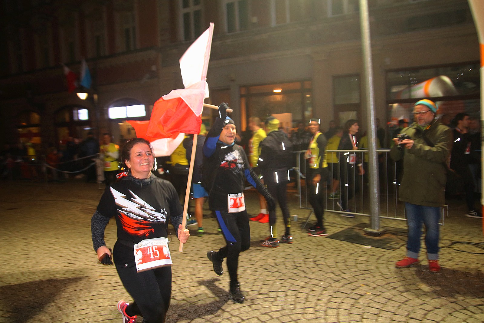 Legnicki Bieg Niepodległości. Biegi główny na dystansie 5500 m.