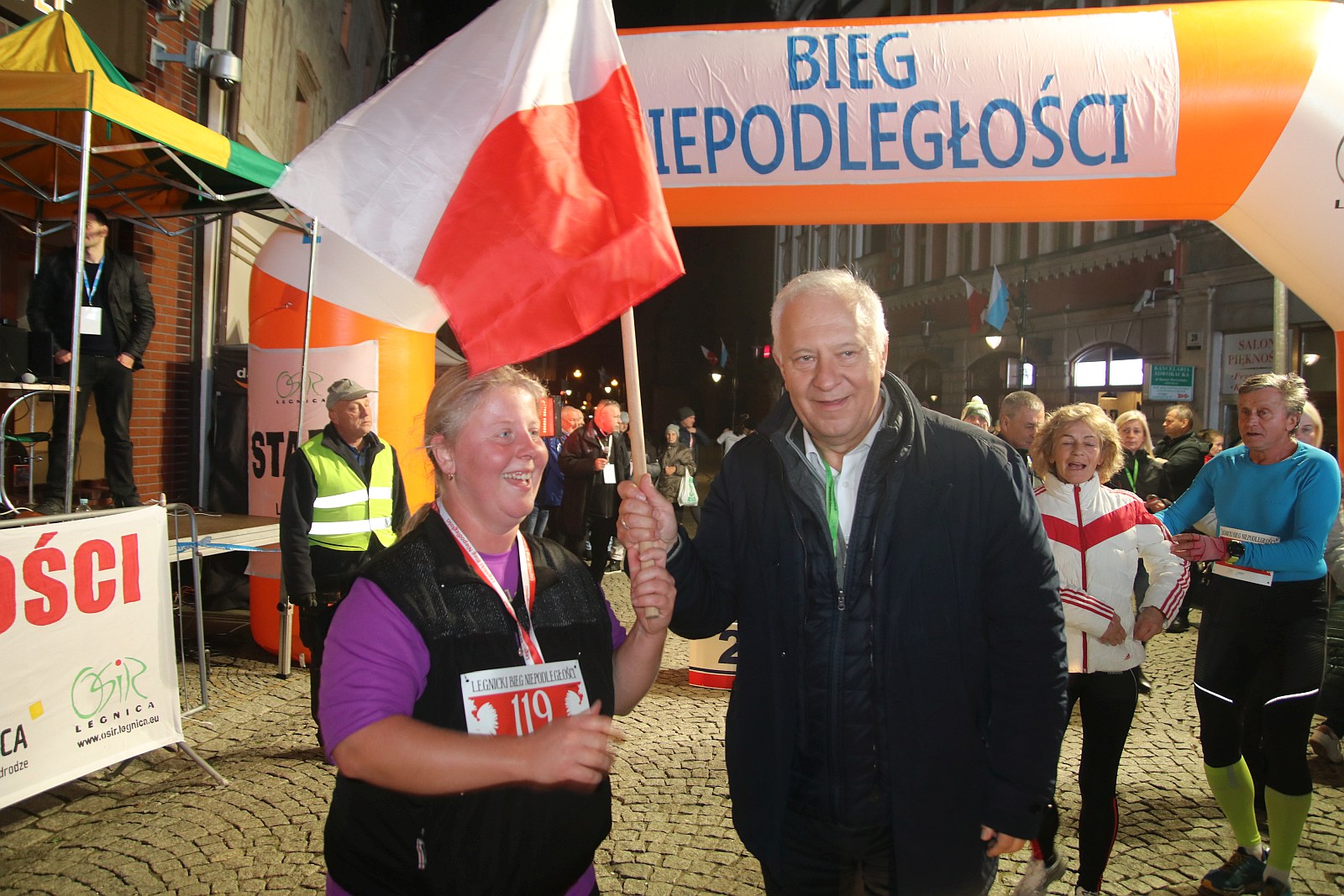 Legnicki Bieg Niepodległości. Biegi główny na dystansie 5500 m.