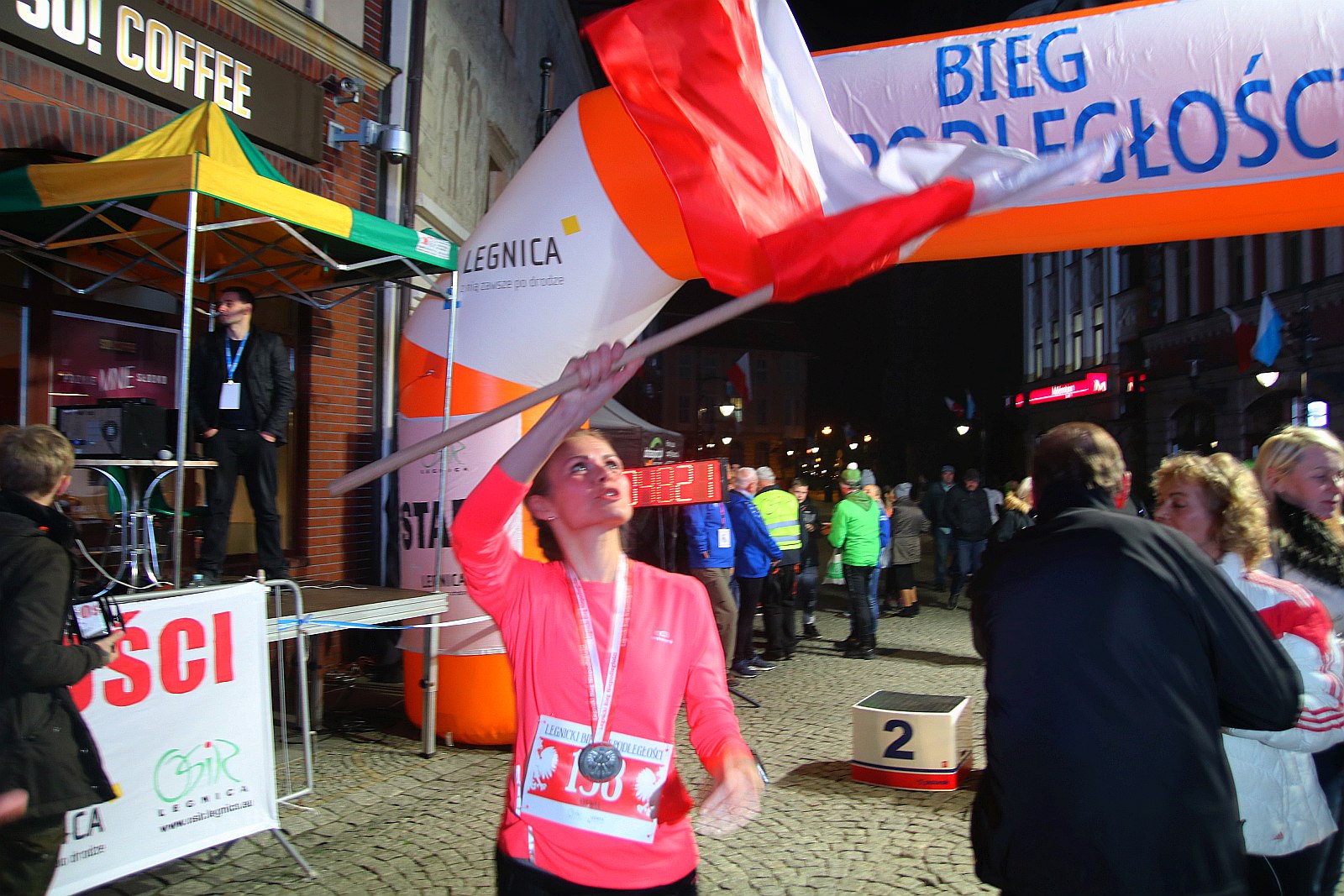 Legnicki Bieg Niepodległości. Biegi główny na dystansie 5500 m.