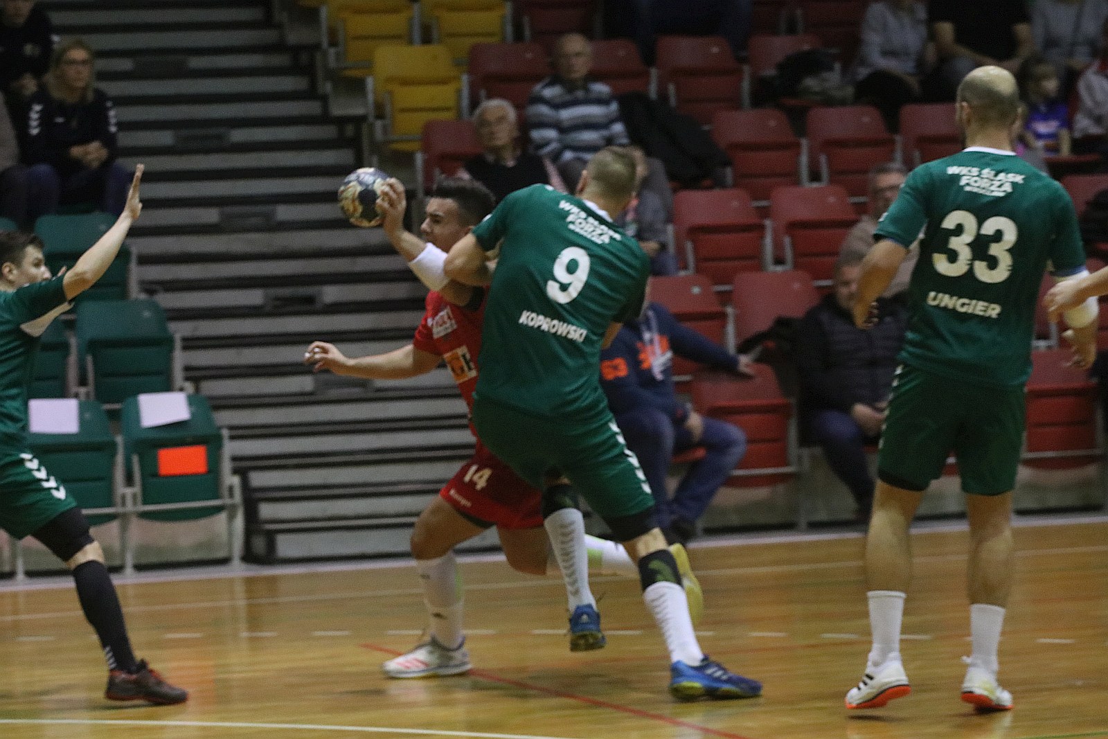 Szlagier dla przyjezdnych. Śląsk Forza pokonał Siódemkę Miedź