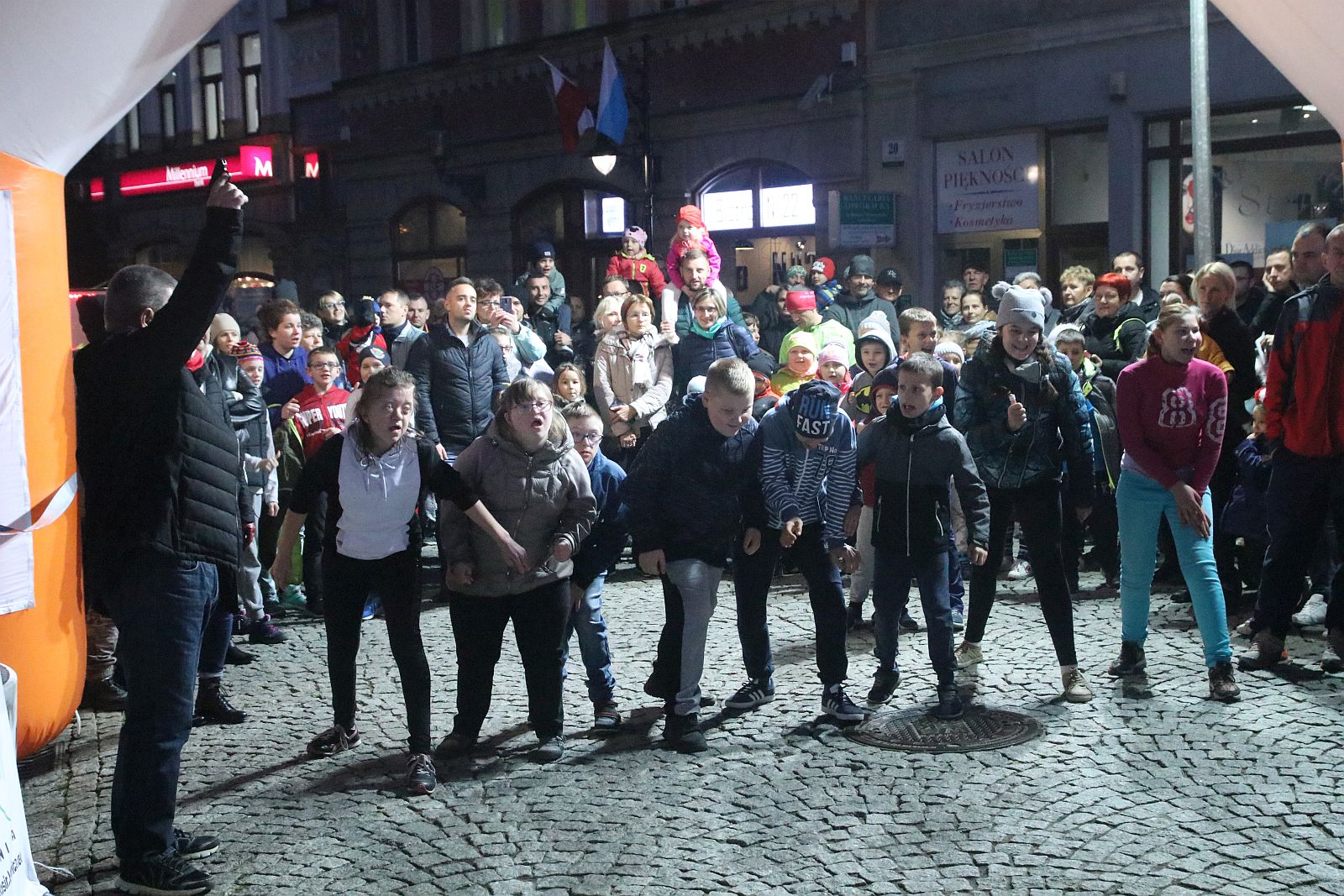 Legnicki Bieg Niepodległości. Biegi dzieci i młodzieży