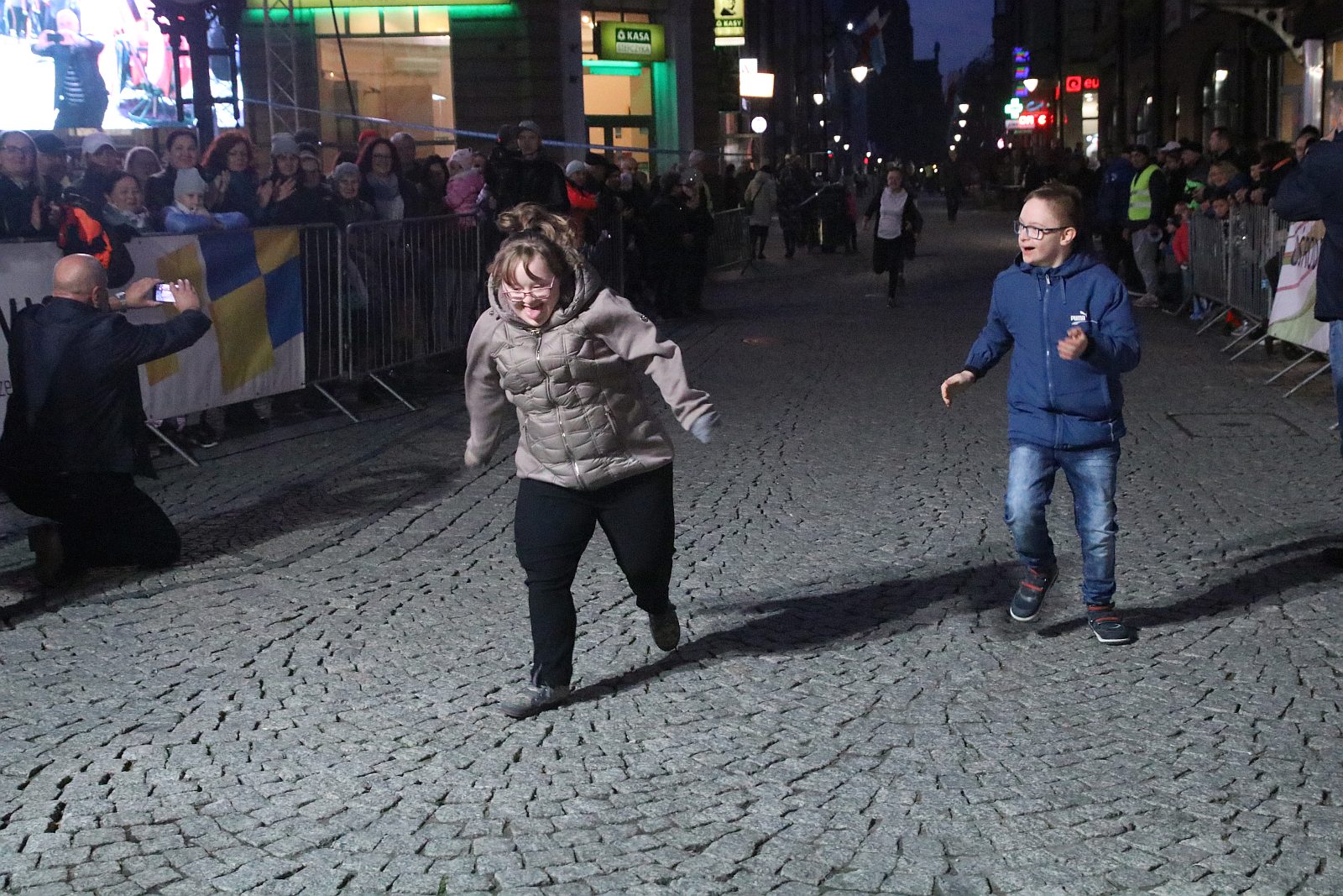 Legnicki Bieg Niepodległości. Biegi dzieci i młodzieży