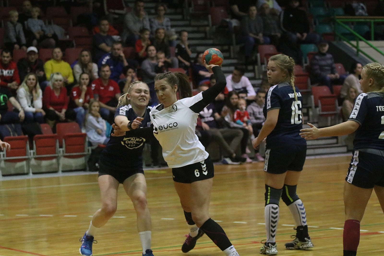 UKS Dziewiątka Legnica – Polonia Kępno 31:21 (14:14)