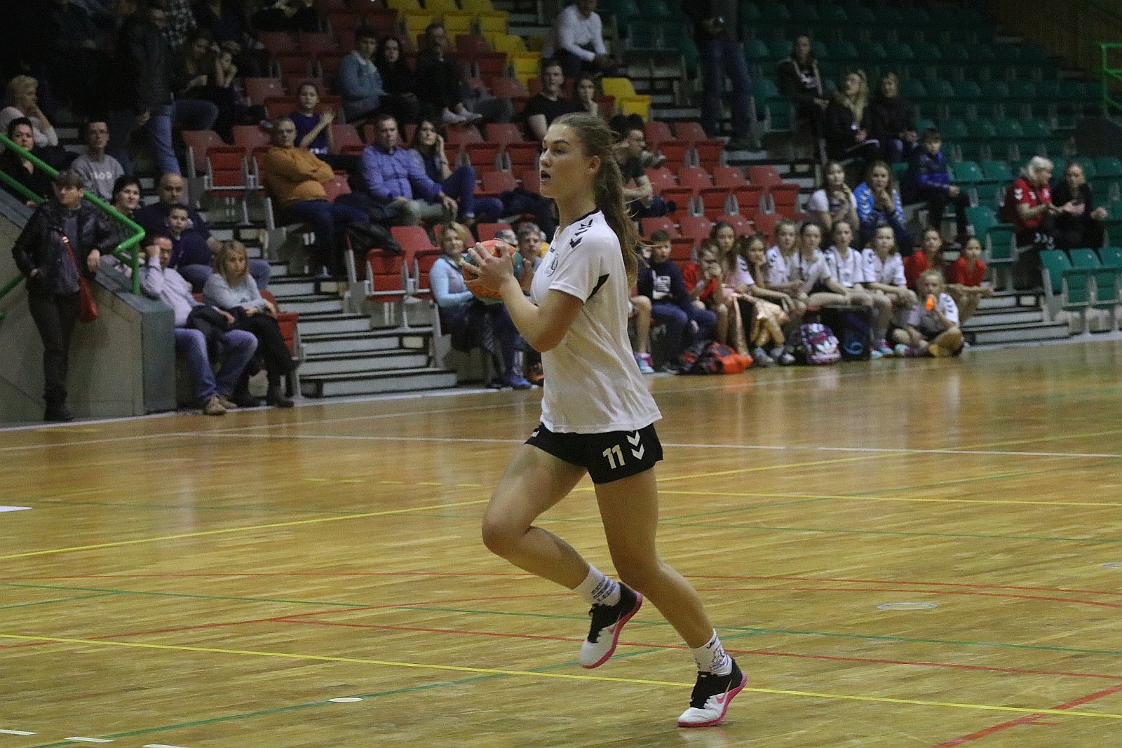 UKS Dziewiątka Legnica – Polonia Kępno 31:21 (14:14)