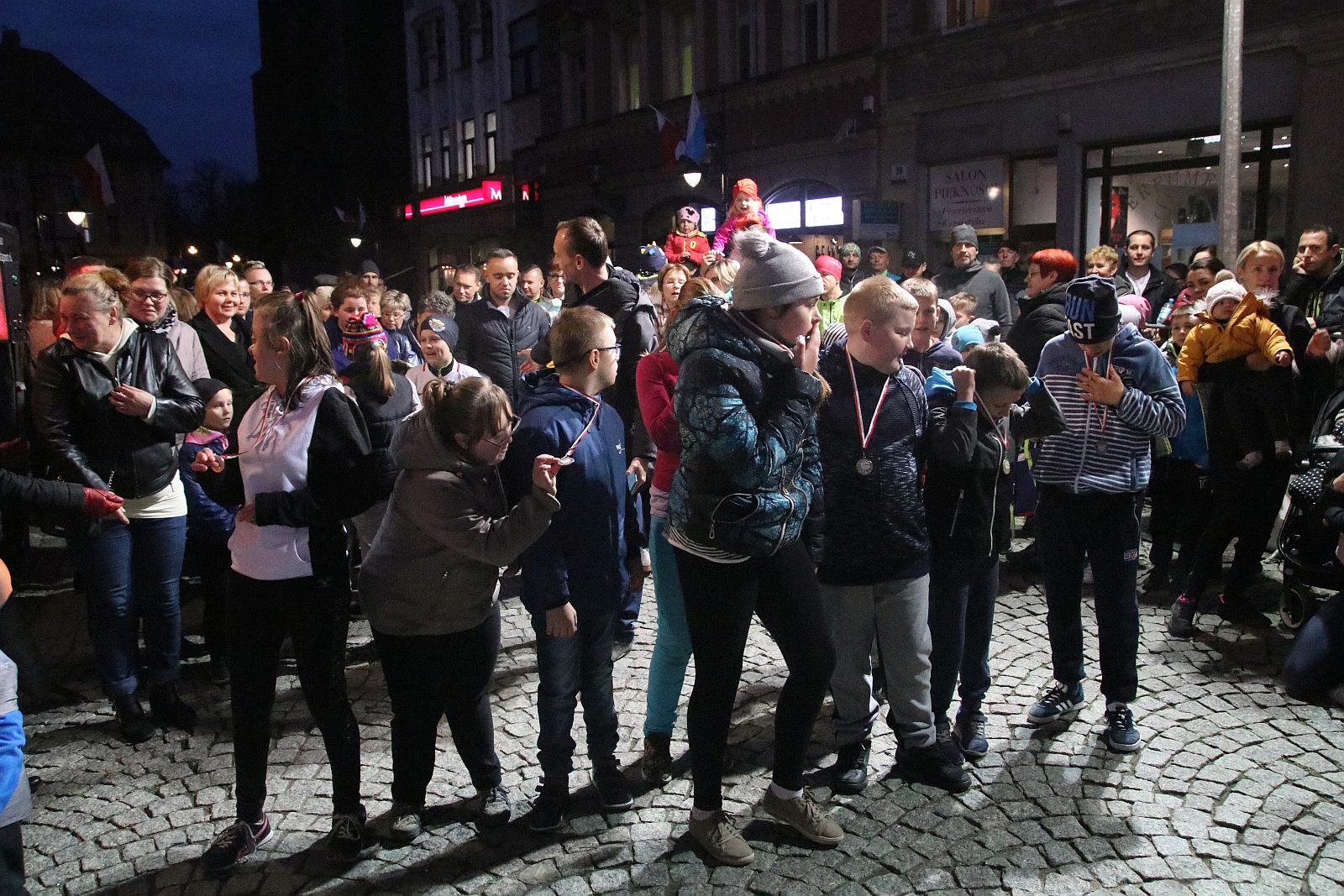 Legnicki Bieg Niepodległości. Biegi dzieci i młodzieży