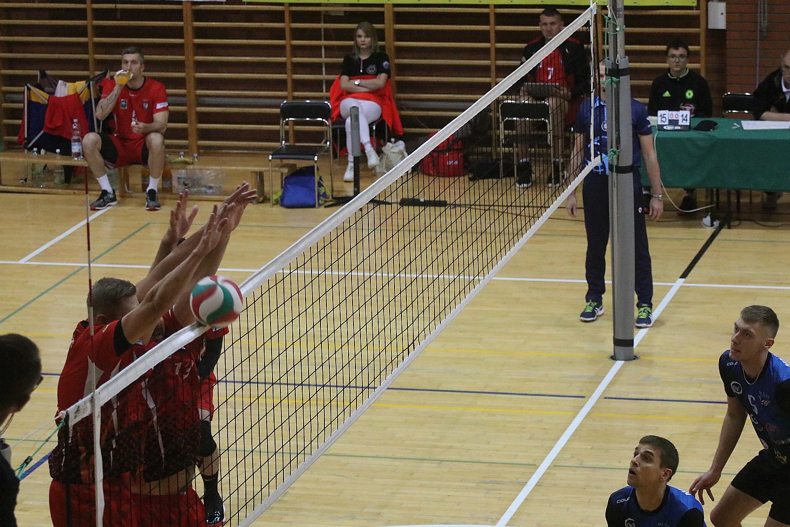 Ikar Legnica – Olavia Oława 1:3 (27:25, 15:21, 19:21, 19:21)