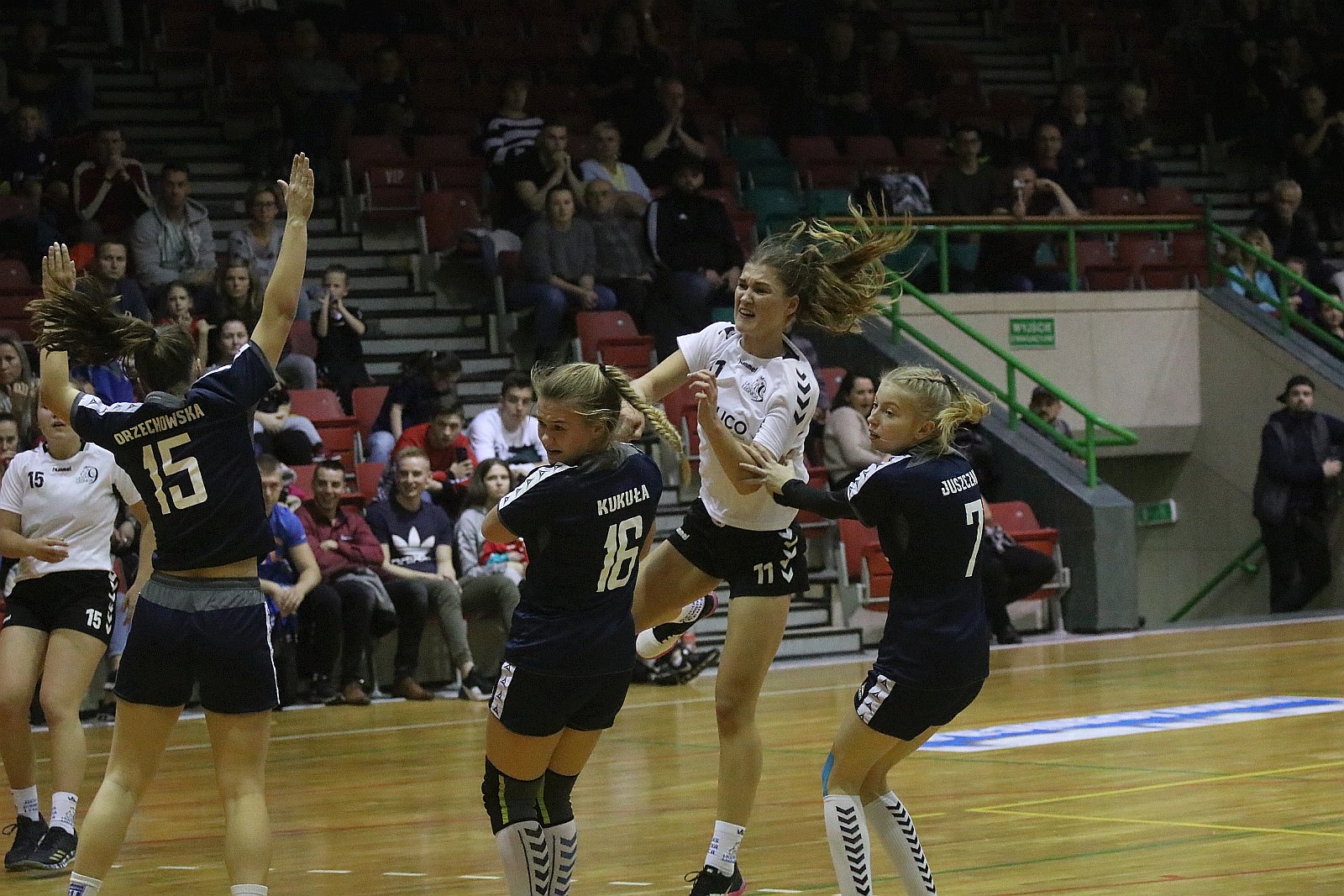 UKS Dziewiątka Legnica – Polonia Kępno 31:21 (14:14)