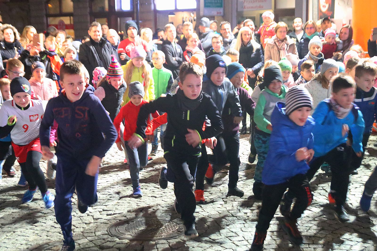Legnicki Bieg Niepodległości. Biegi dzieci i młodzieży