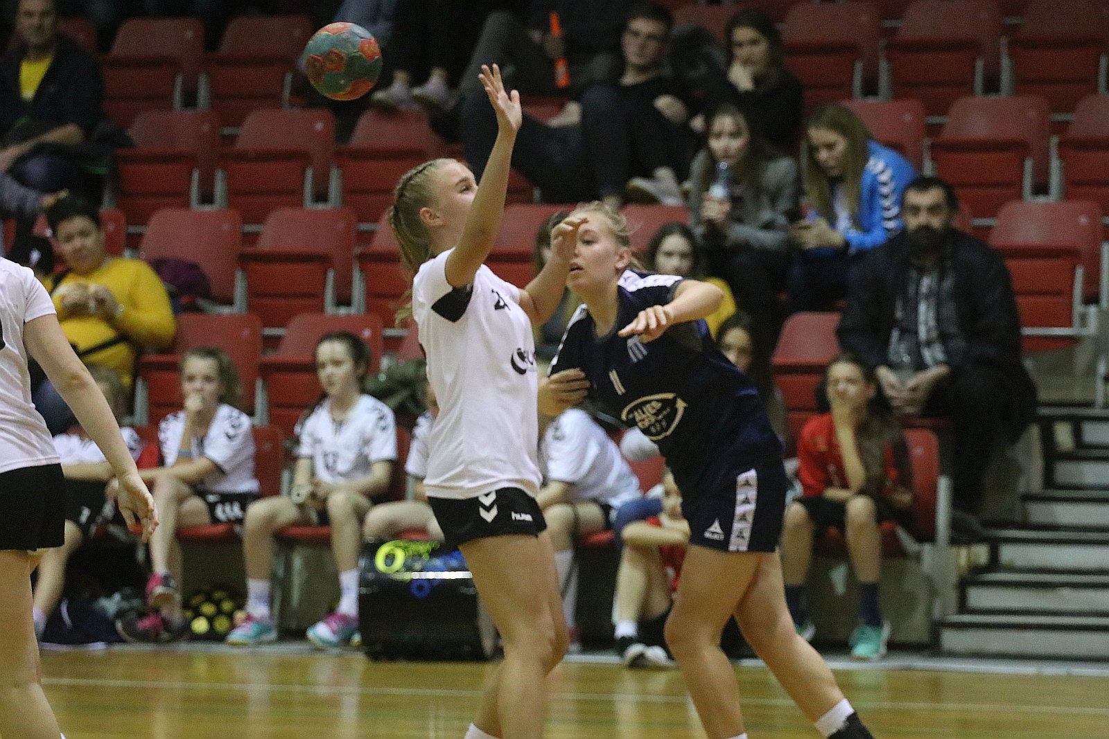 UKS Dziewiątka Legnica – Polonia Kępno 31:21 (14:14)