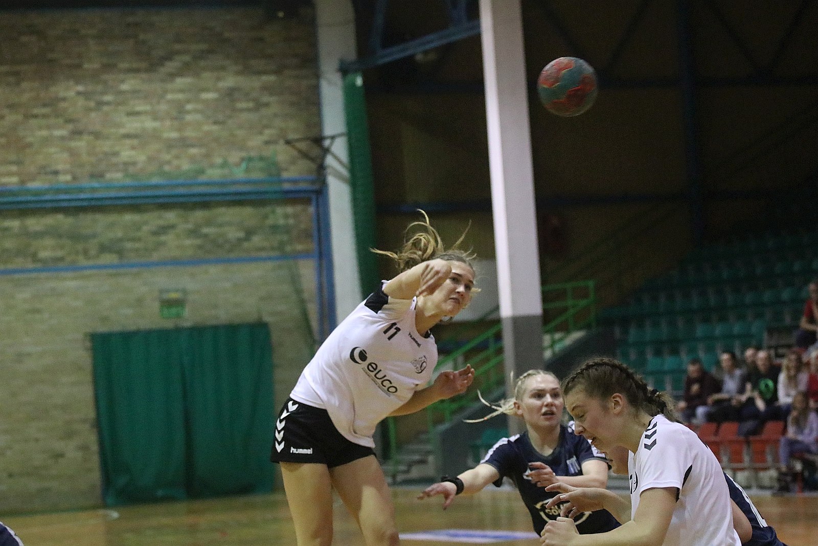 UKS Dziewiątka Legnica – Polonia Kępno 31:21 (14:14)
